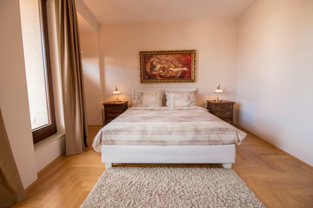 Villa Darko - Vip Accomodations โอครีด ภายนอก รูปภาพ